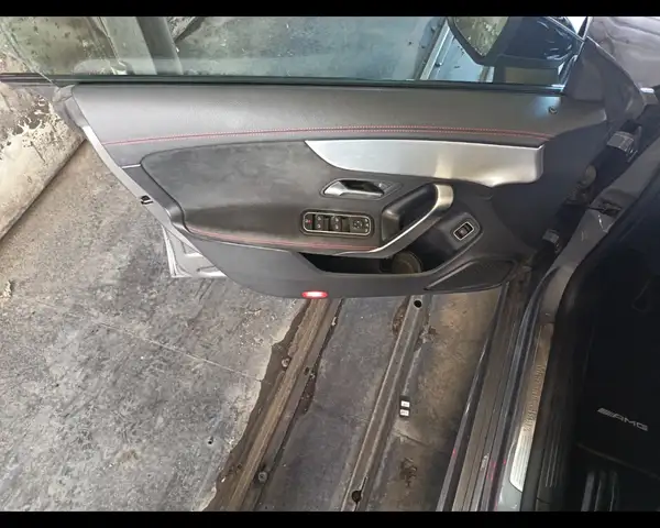 Mercedes-Benz CLA view 12