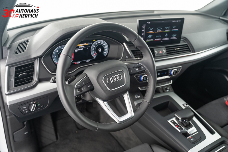 Audi Q5 40 TDI quattro S-Line RFK SHZ DAB NAVI AHK LED — photo 8