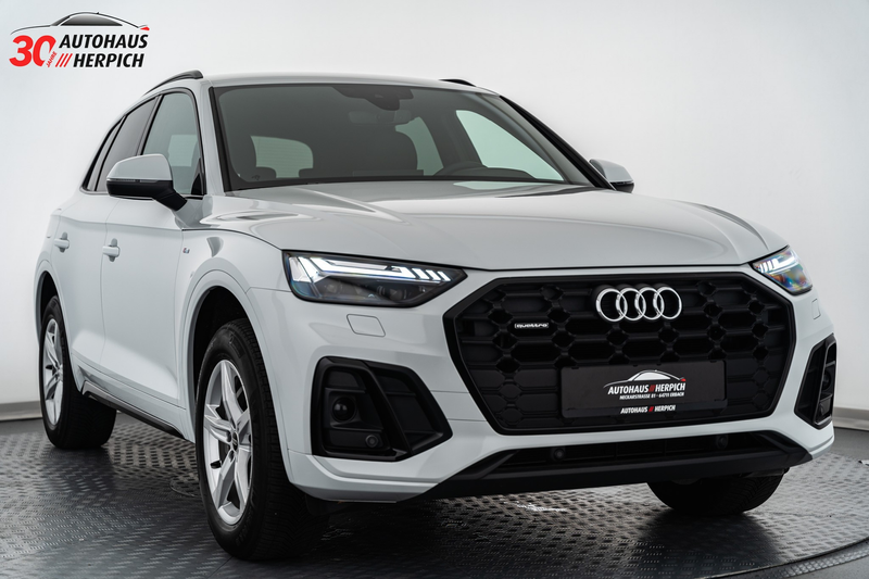 Audi Q5 40 TDI quattro S-Line RFK SHZ DAB NAVI AHK LED — photo 6