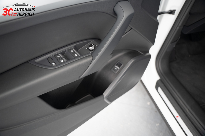 Audi Q5 40 TDI quattro S-Line RFK SHZ DAB NAVI AHK LED — photo 10