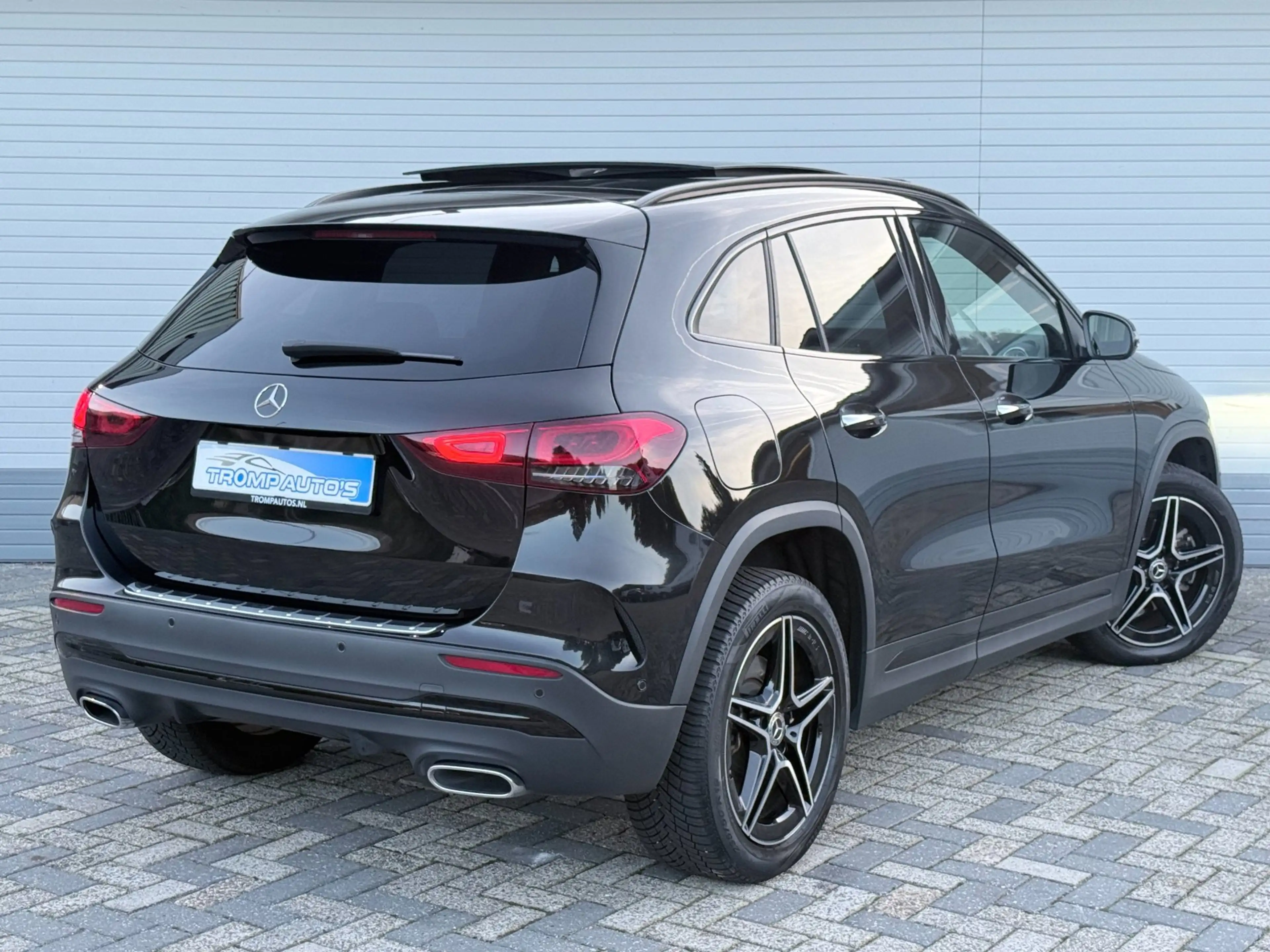 Mercedes-Benz GLA 250 e AMG Line|PANO|T.HAAK|MULTIBEAM|SFEERVER.|CARBON| — photo 11