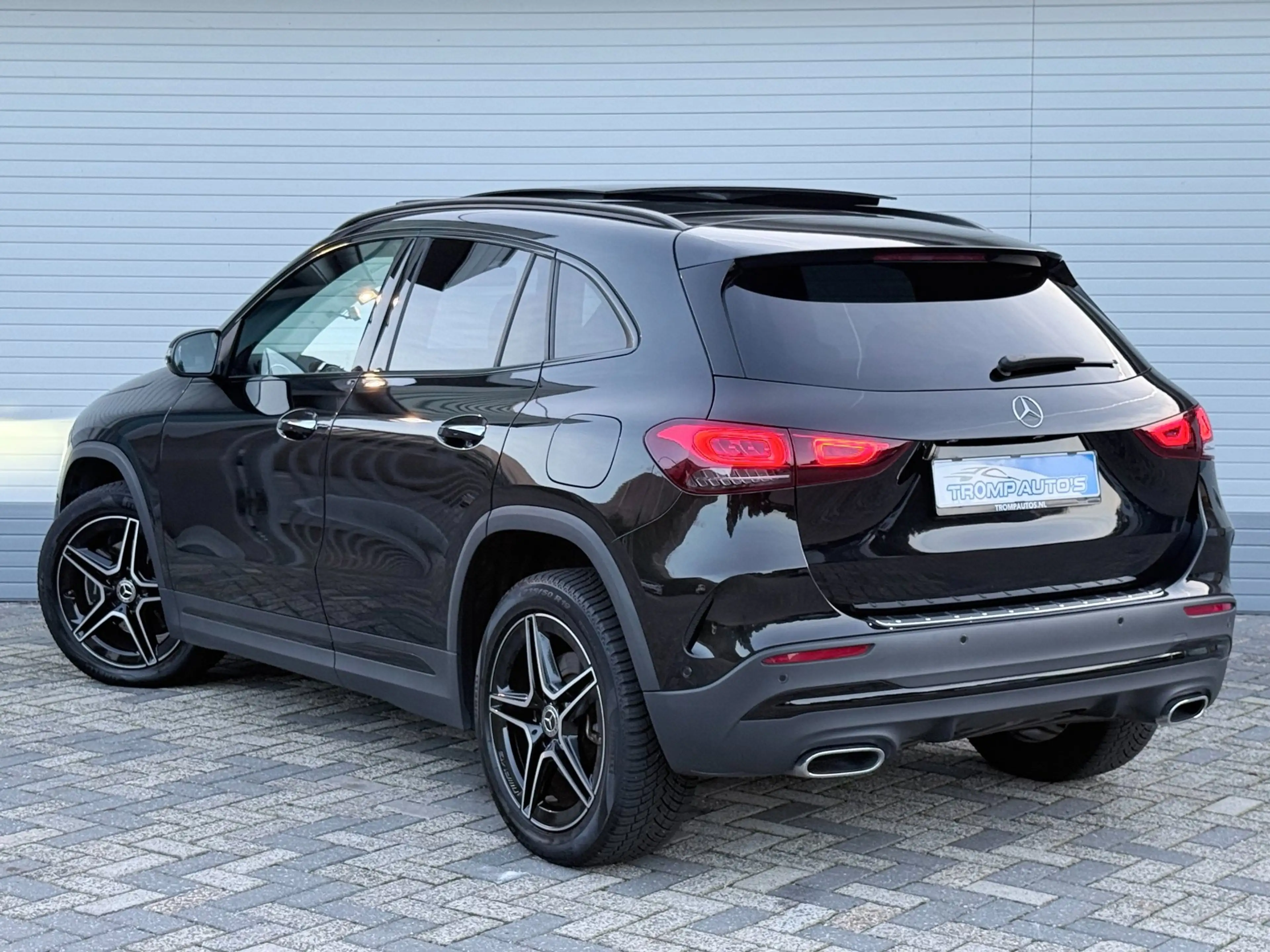Mercedes-Benz GLA 250 e AMG Line|PANO|T.HAAK|MULTIBEAM|SFEERVER.|CARBON| — photo 2