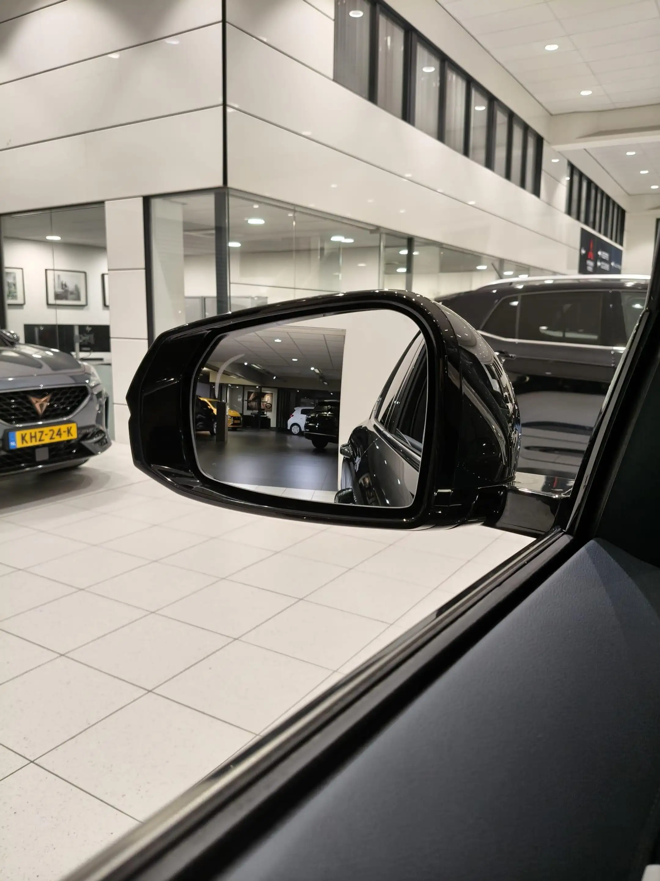 Geely Starray EM-i 1.5 Max+ 29.8 KW | Demo | Navigatie | Flyme premiu — photo 32