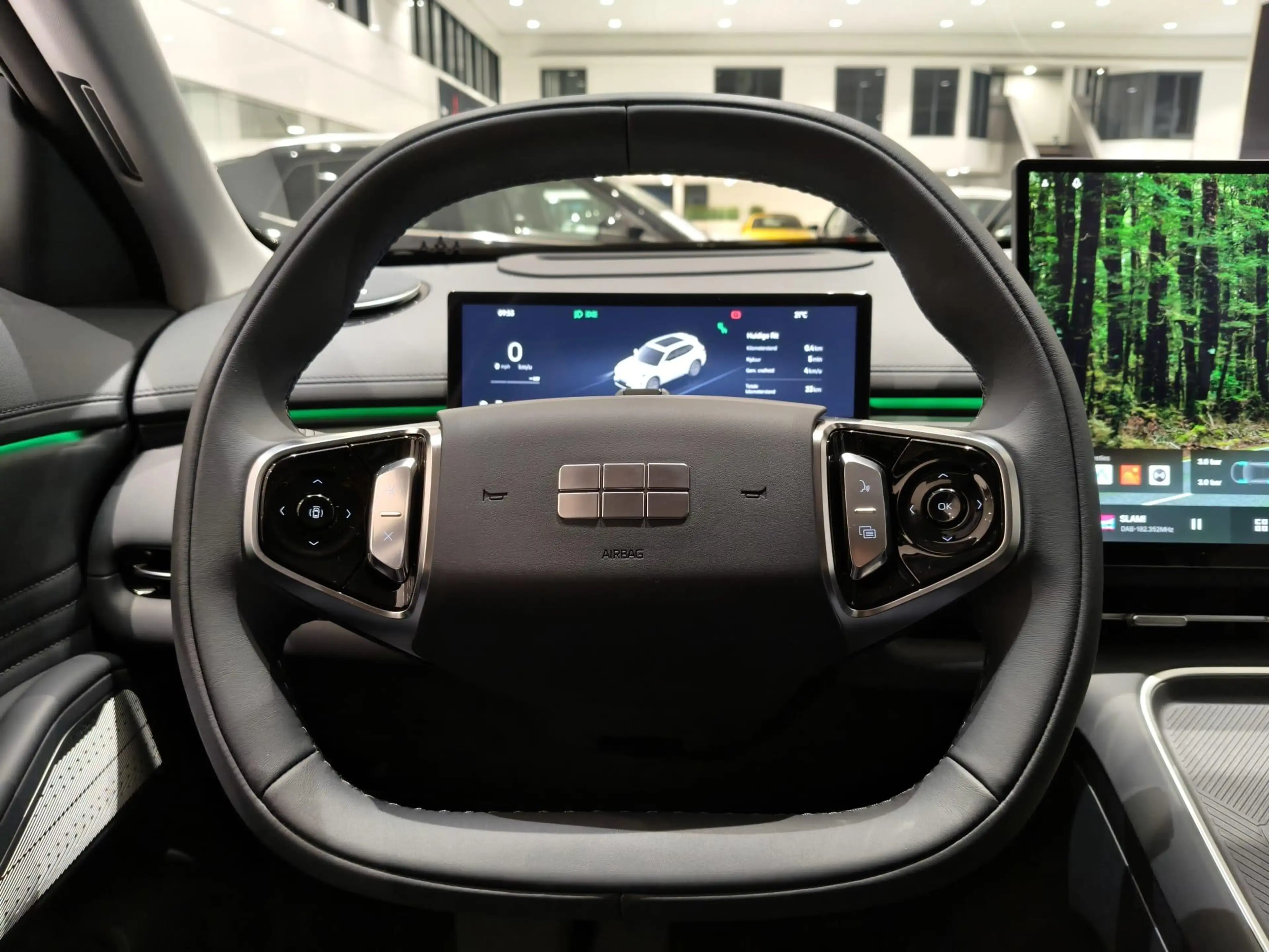 Geely Starray EM-i 1.5 Max+ 29.8 KW | Demo | Navigatie | Flyme premiu — photo 30