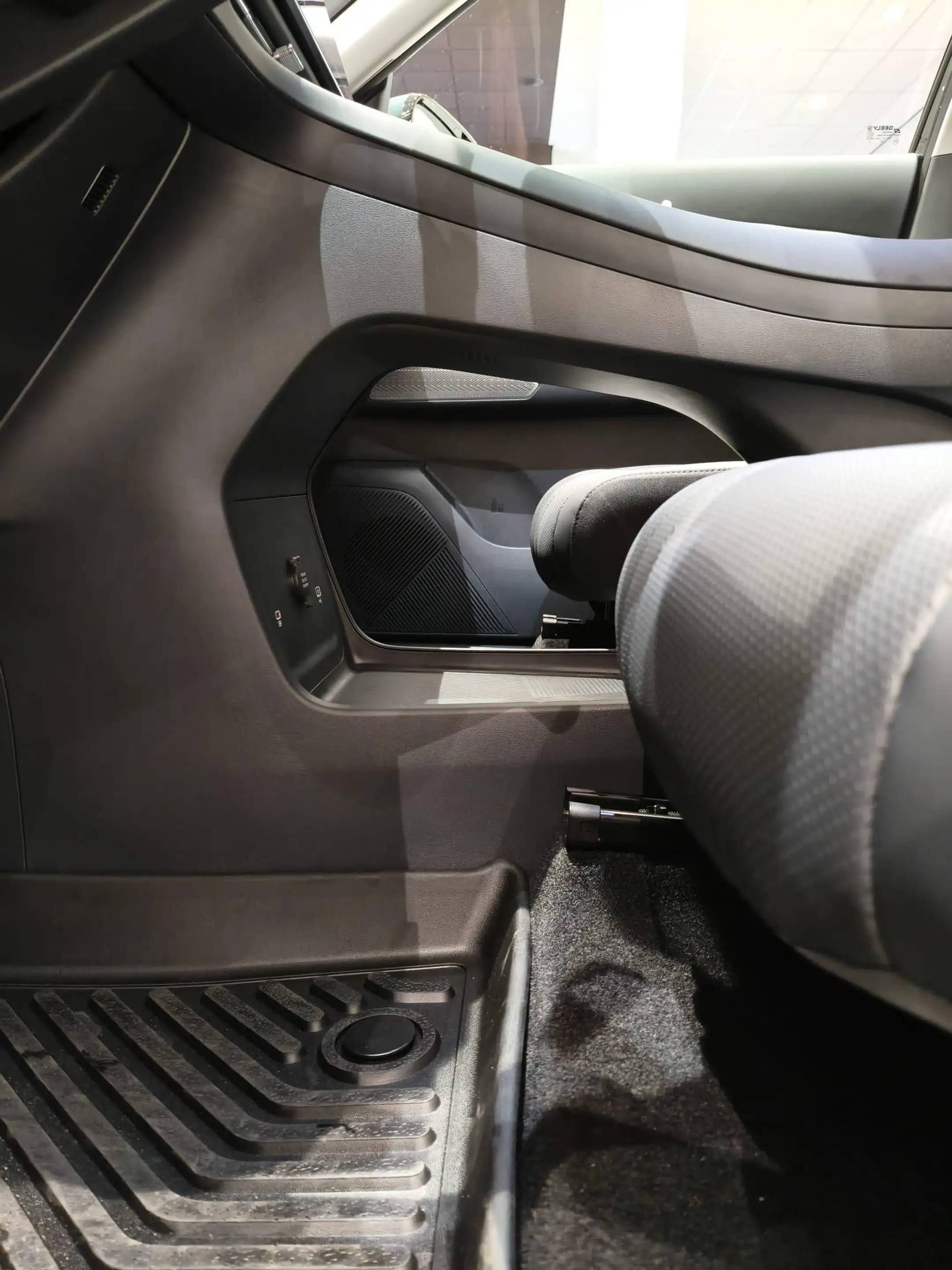 Geely Starray EM-i 1.5 Max+ 29.8 KW | Demo | Navigatie | Flyme premiu — photo 28