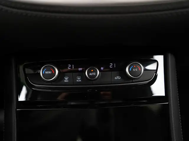 Opel Grandland X view 12