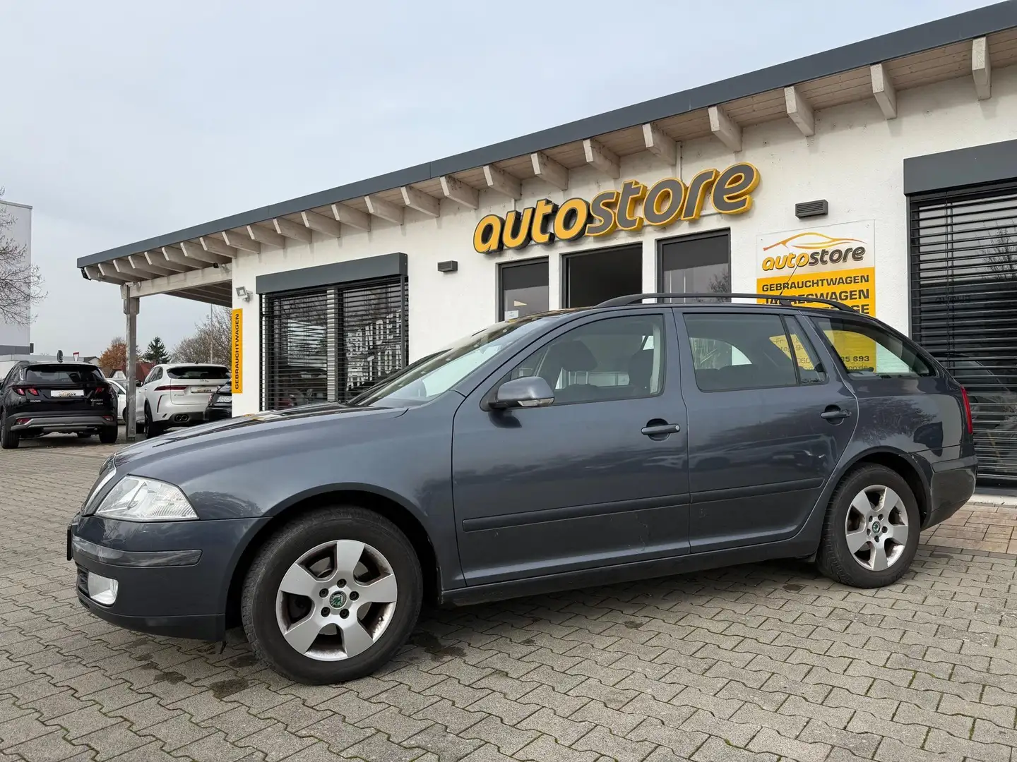 Skoda Octavia Combi 1,6 Team Edition 75 kW (102 PS), Schalt. ... - 1