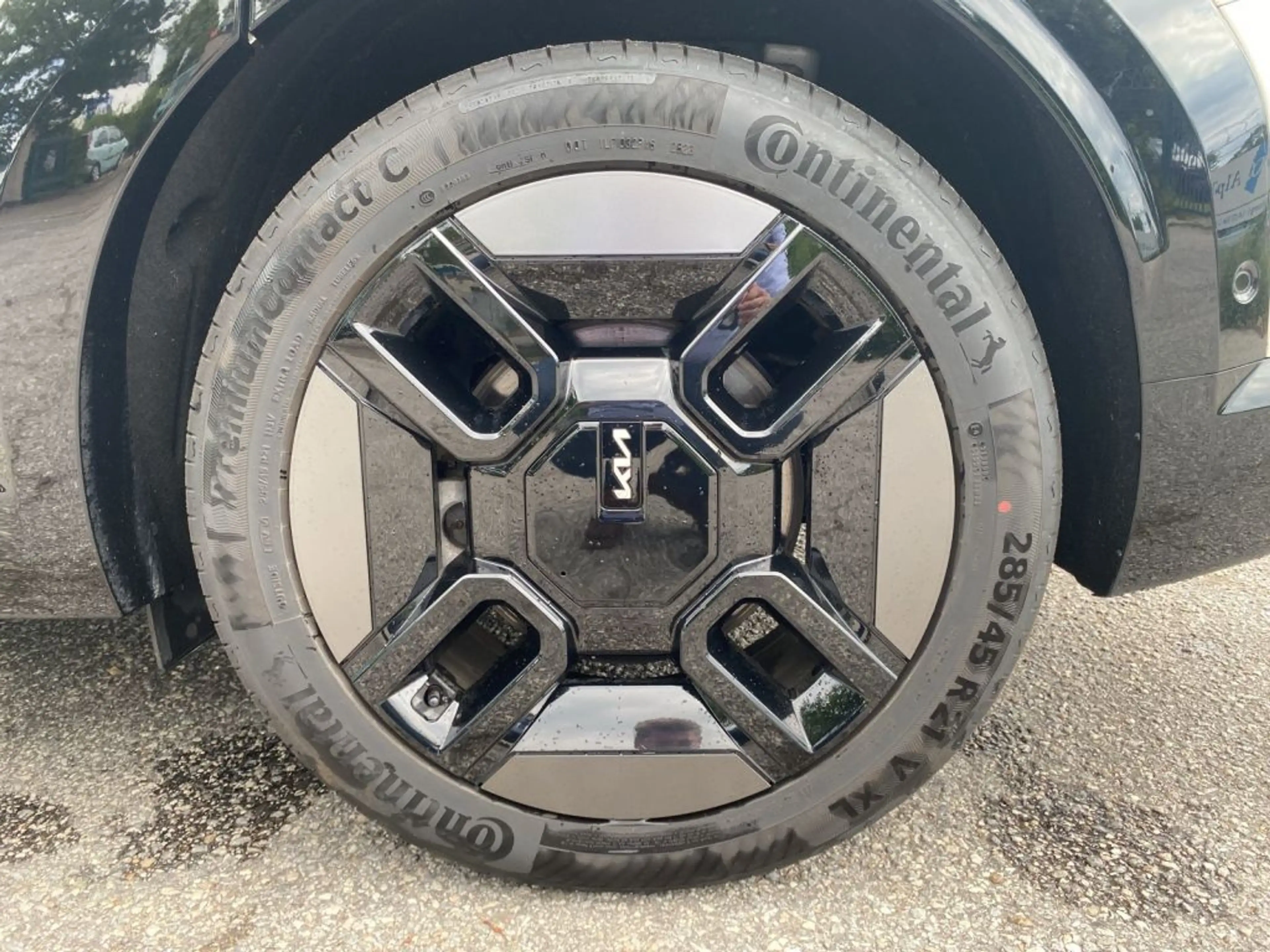 Kia EV9 99,8-kWh AWD GT-line Launch Edition — photo 15