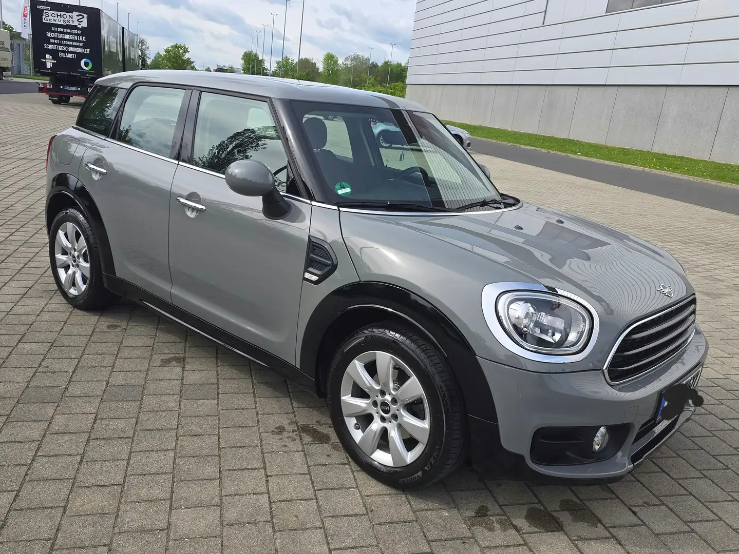 MINI One Countryman COUNTRYMAN Aut. Grau - 1