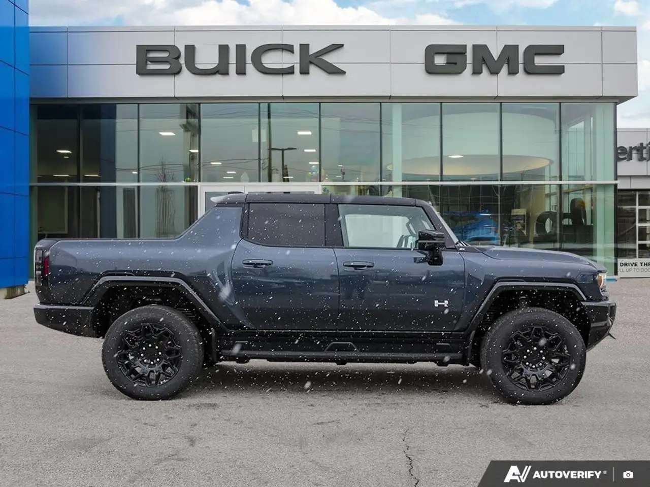 GMC HUMMER EV Pickup снимка GMC HUMMER EV Pickup