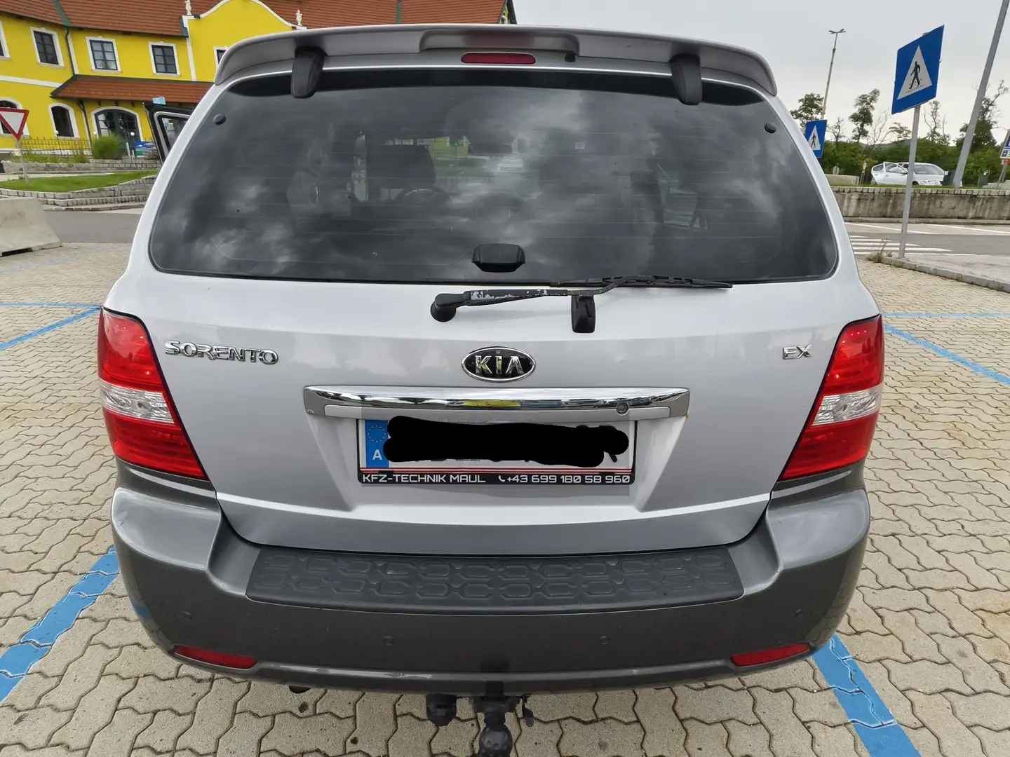 Kia Sorento 2,5 CRDi EX Aut. Silber - 2