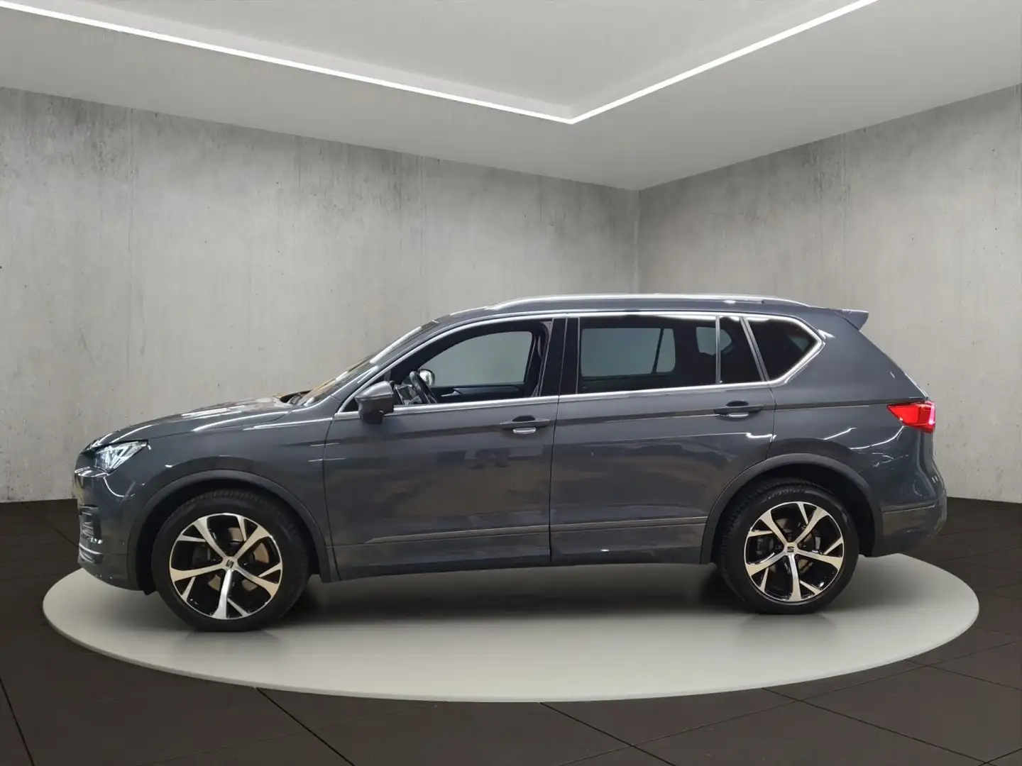 SEAT Tarraco FR 2.0 TDI 4Drive 7-Gang DSG Grey - 2