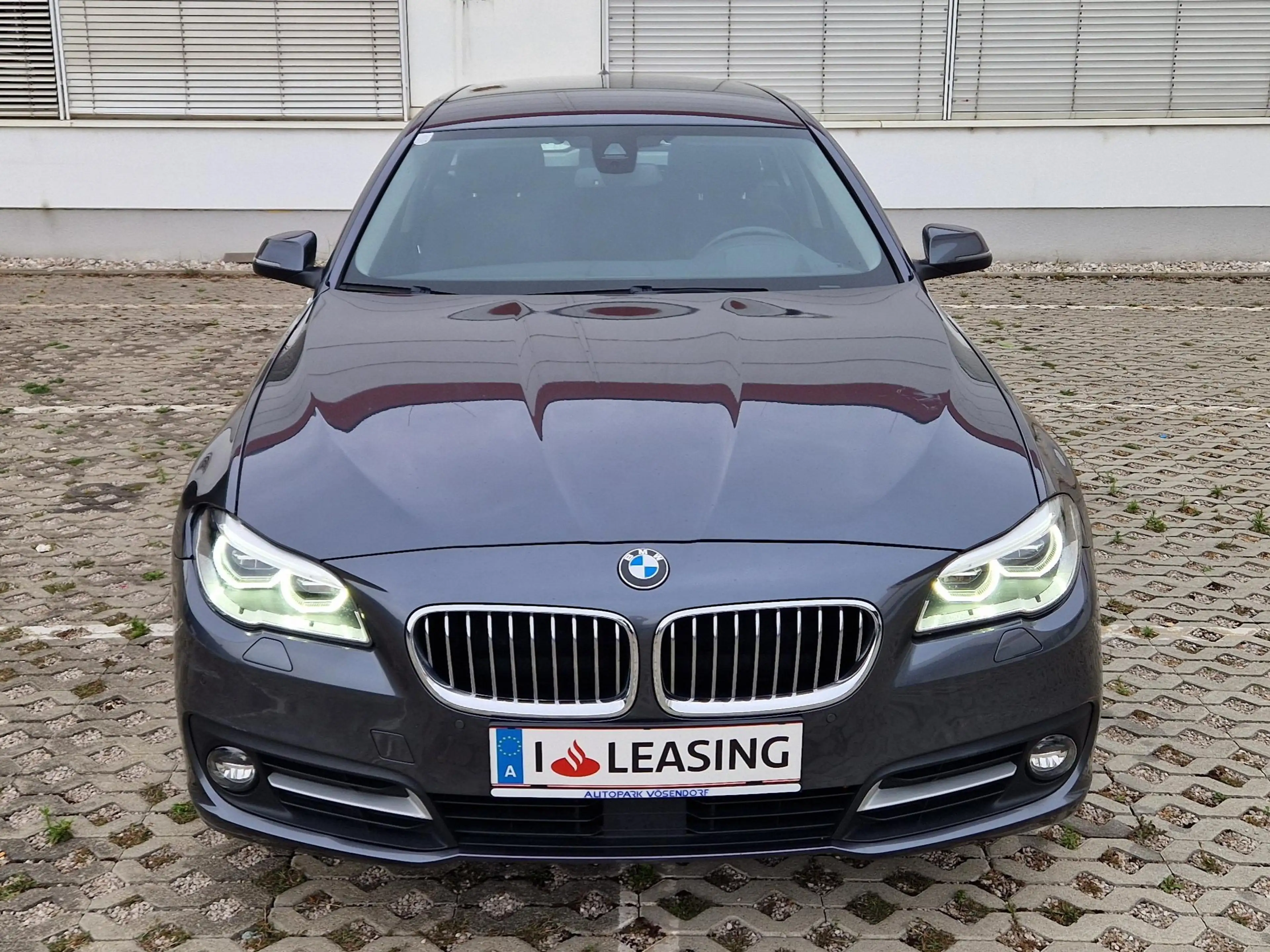 BMW 525 d Touring — photo 9