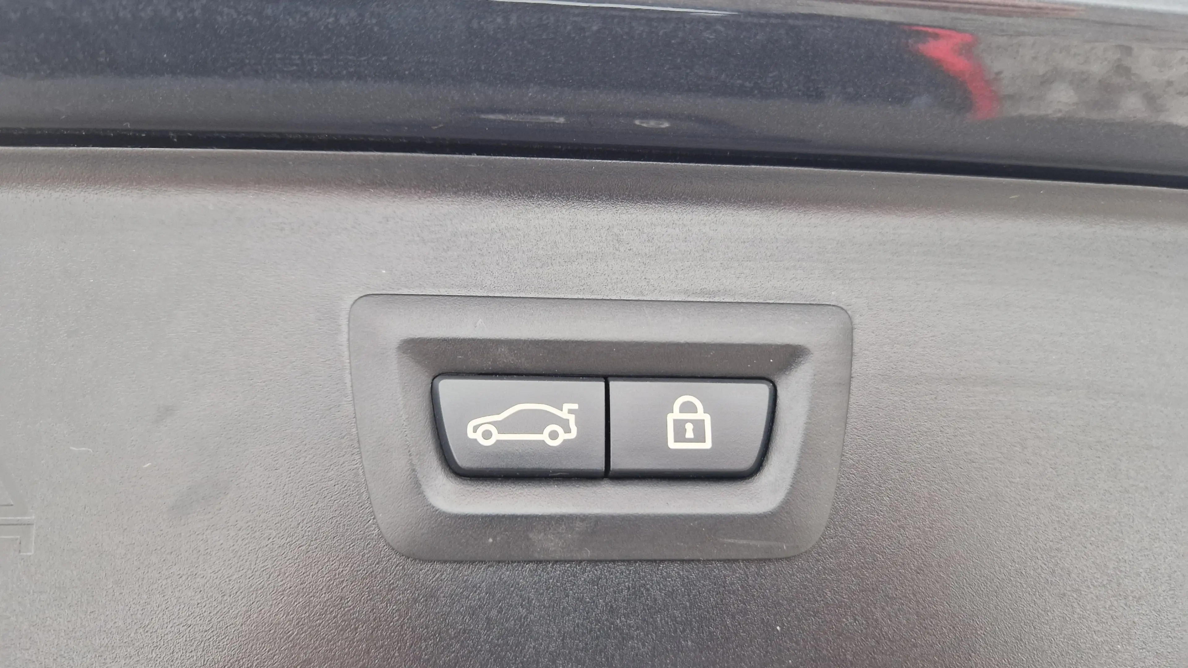 BMW 525 d Touring — photo 11