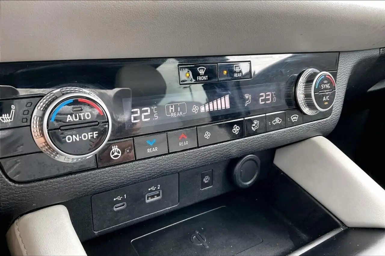 Mitsubishi Outlander снимка Mitsubishi Outlander