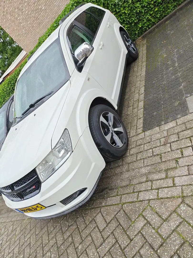 Dodge Journey 2.4 SXT Weiß - 1