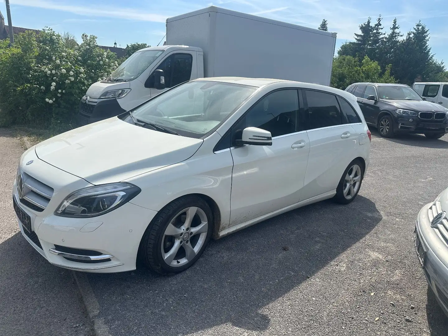 Mercedes-Benz B 200 B -Klasse B 200 CDI Motorschaden White - 1