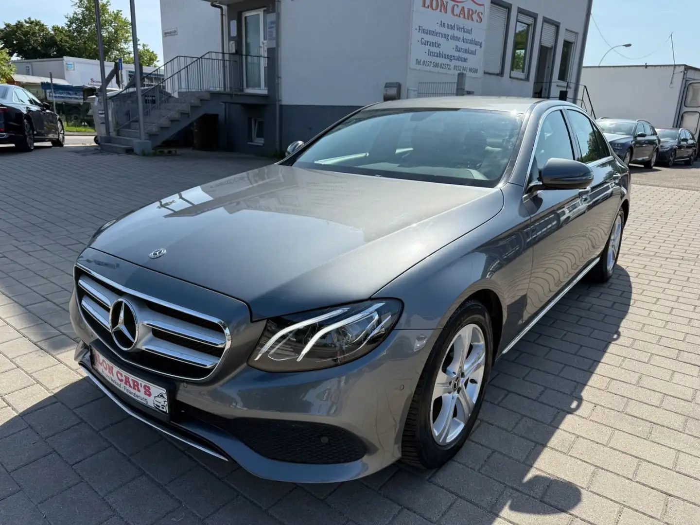 Mercedes-Benz E 200 d Avantgarde/Navi/LED/Kamera/T.Leder/TOP Grijs - 1