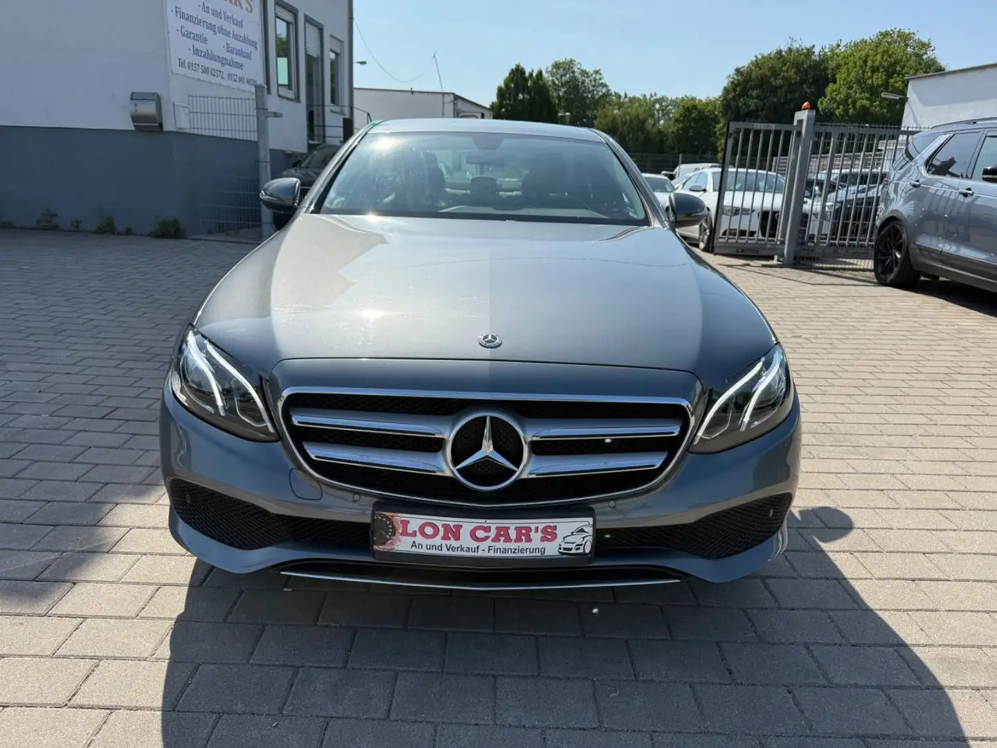 Mercedes-Benz E 200 d Avantgarde/Navi/LED/Kamera/T.Leder/TOP Grijs - 2