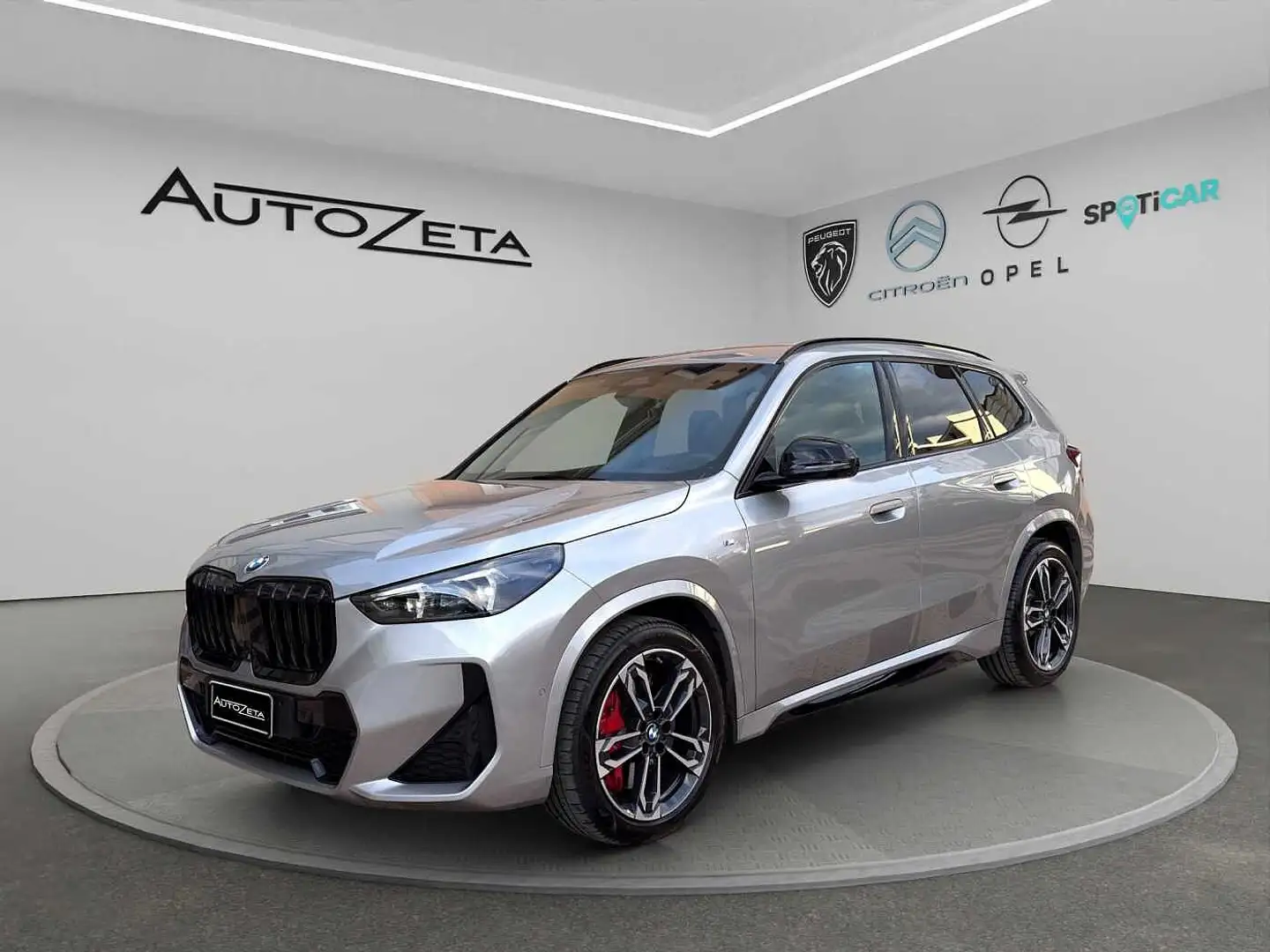 BMW X1 sDrive 18d Msport Gris - 1