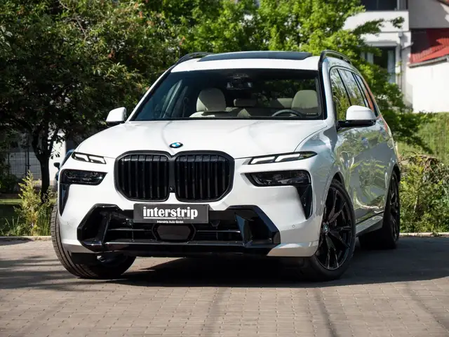 BMW X7 main image