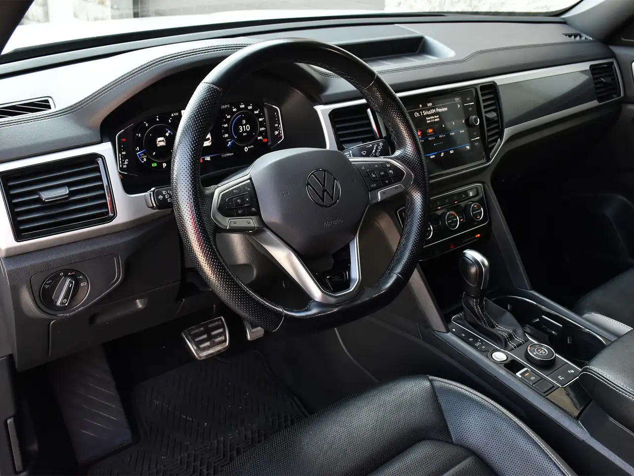 Volkswagen Atlas снимка Volkswagen Atlas