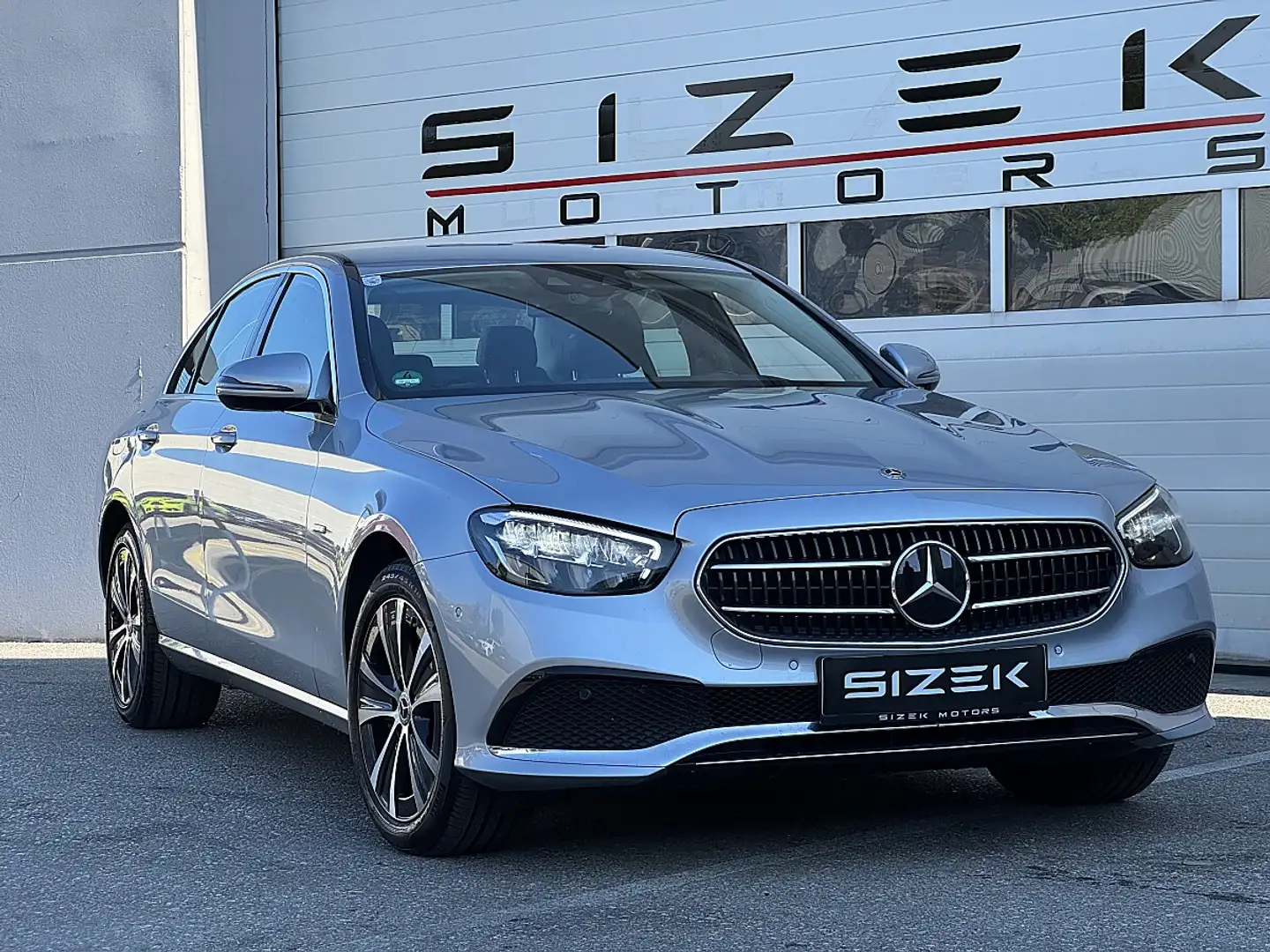Mercedes-Benz E 300 de EQ Hybrid Österreich Edition 4Matic Aut. Silber - 2