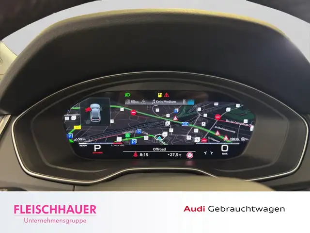 Audi Q5 view 12