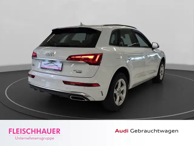 Audi Q5 view 7