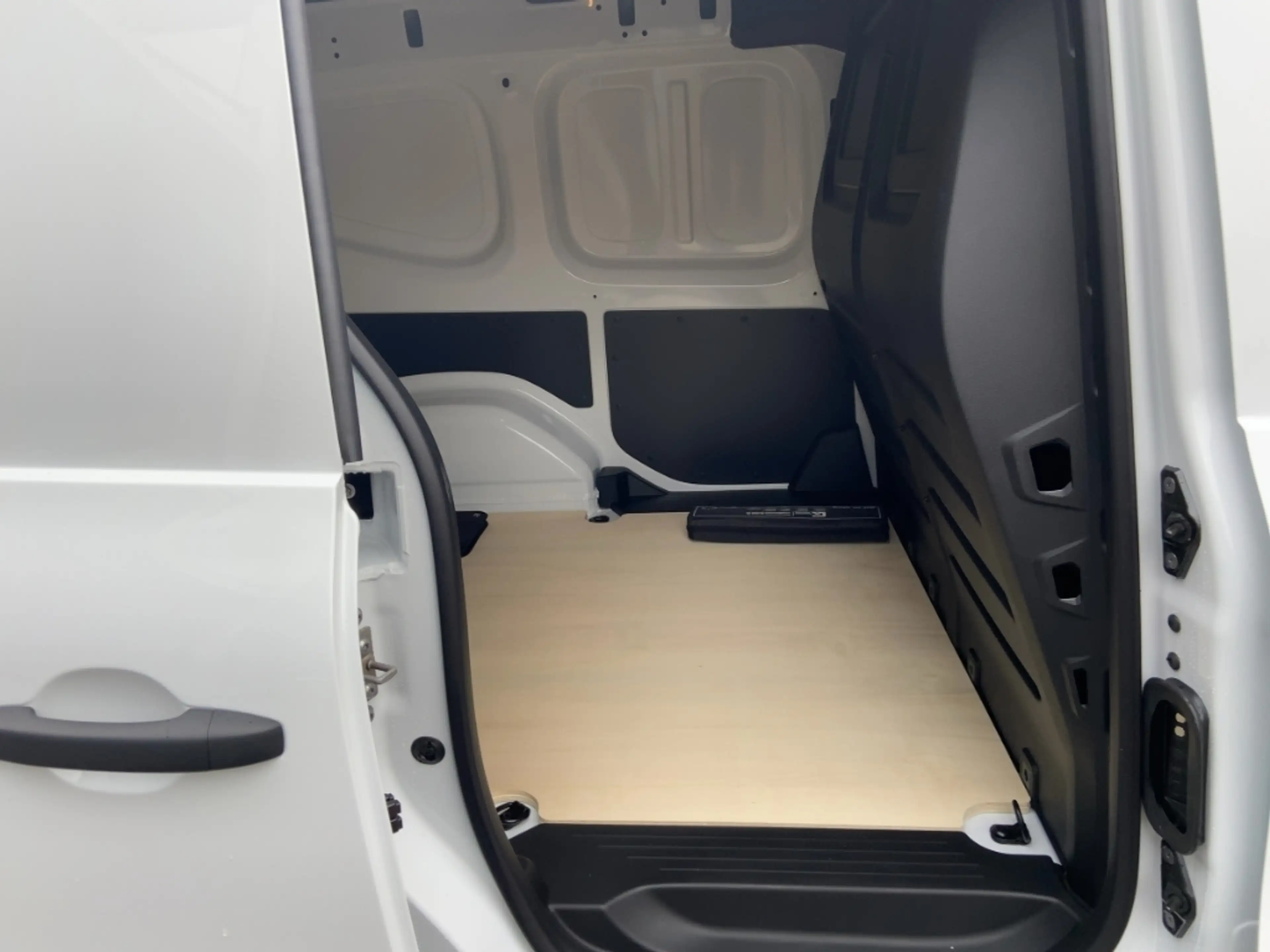 Nissan Townstar ACENTA Kasten AUTOMATIK L1H1 Kamera/AHK/CarPlay — photo 11