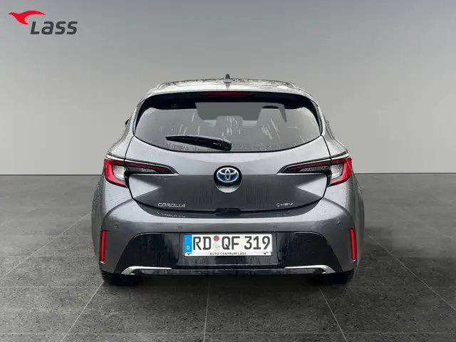 Toyota Corolla view 5