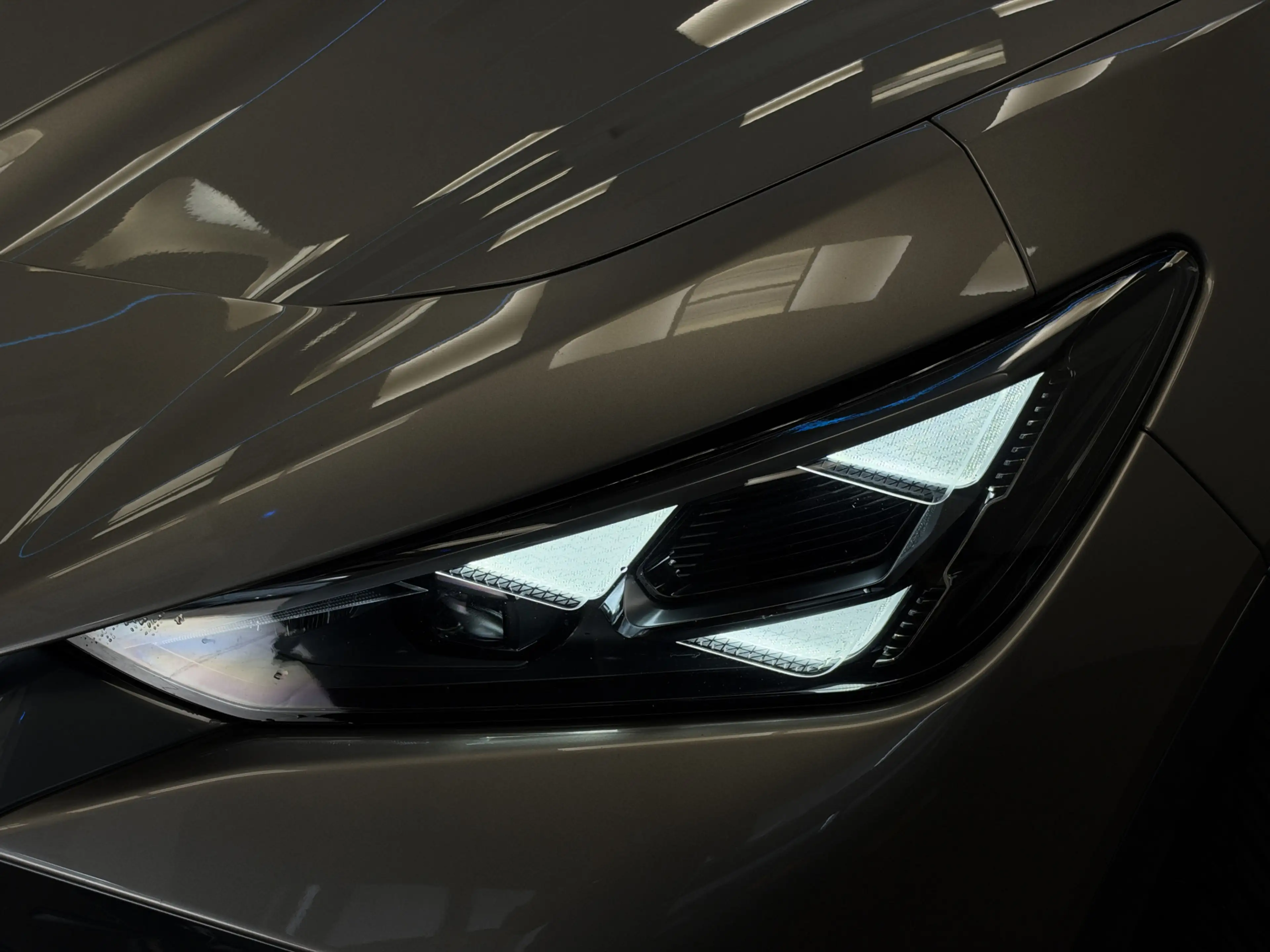 CUPRA Tavascan Essential 82 kWh ACC PDC Camera — photo 4