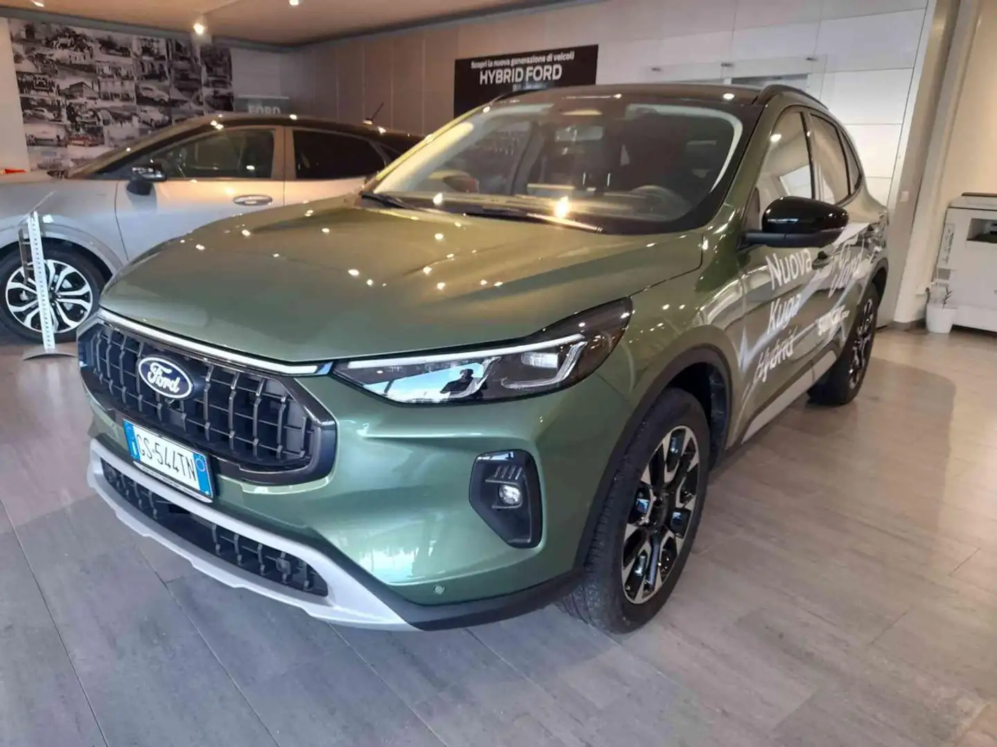 Ford Kuga 2.5 Full Hybrid 180 CV CVT 2WD Active X Verde - 1