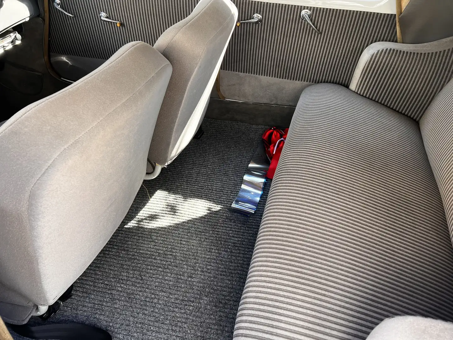 Citroen Traction 11B (1953) crna - 2