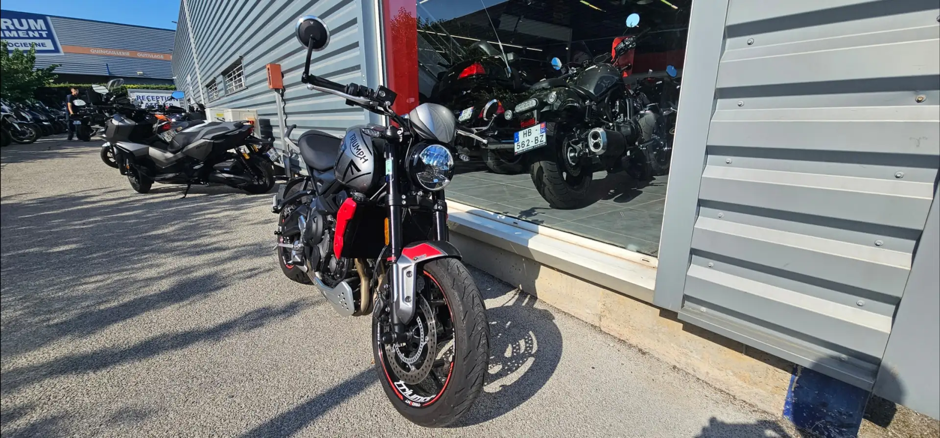Triumph Trident 660 - 2