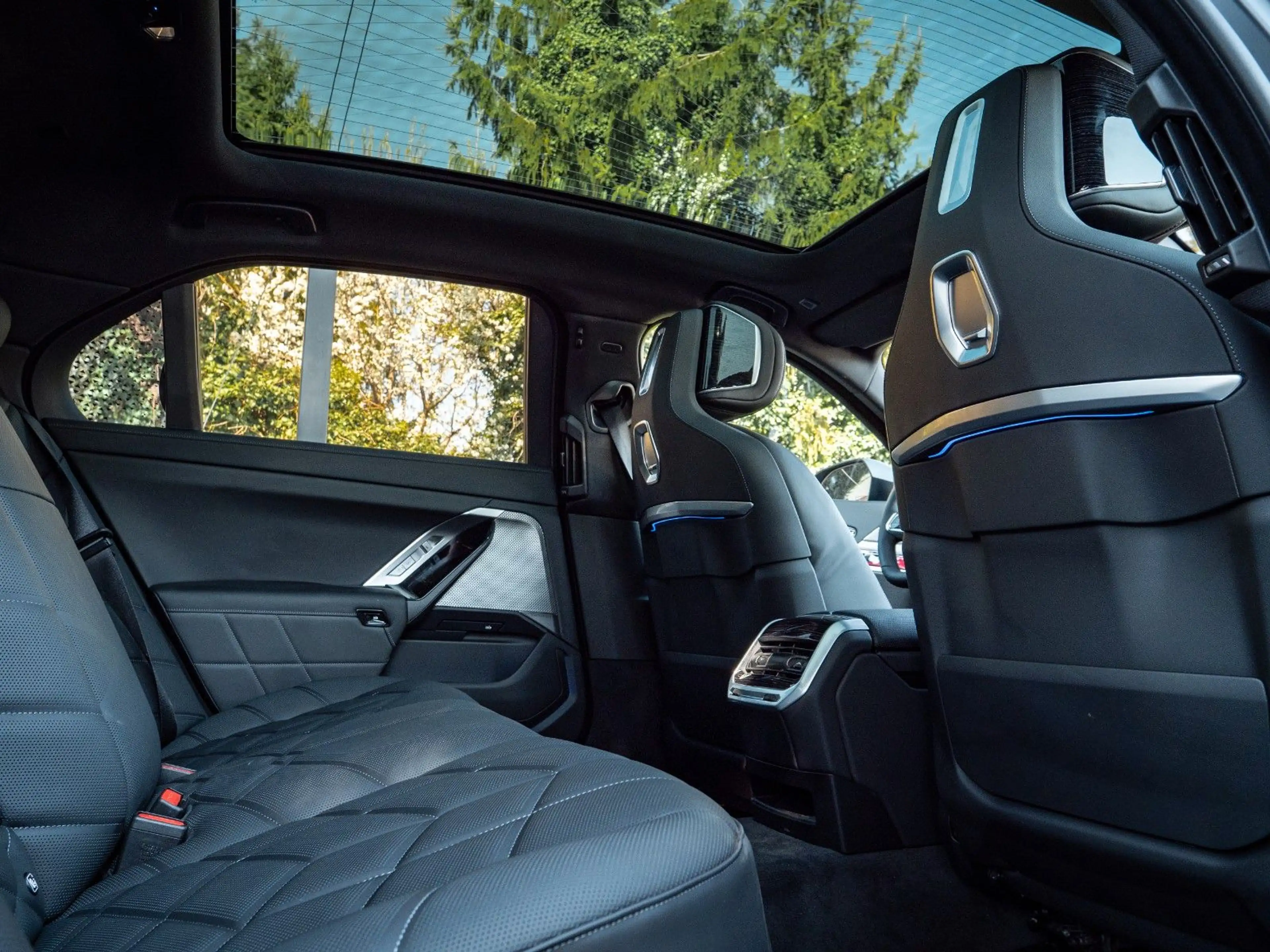 BMW 740 d M SPORT MASSAGE.DR.ASS.PRO.INDIVI.B&W.5/100 — photo 14