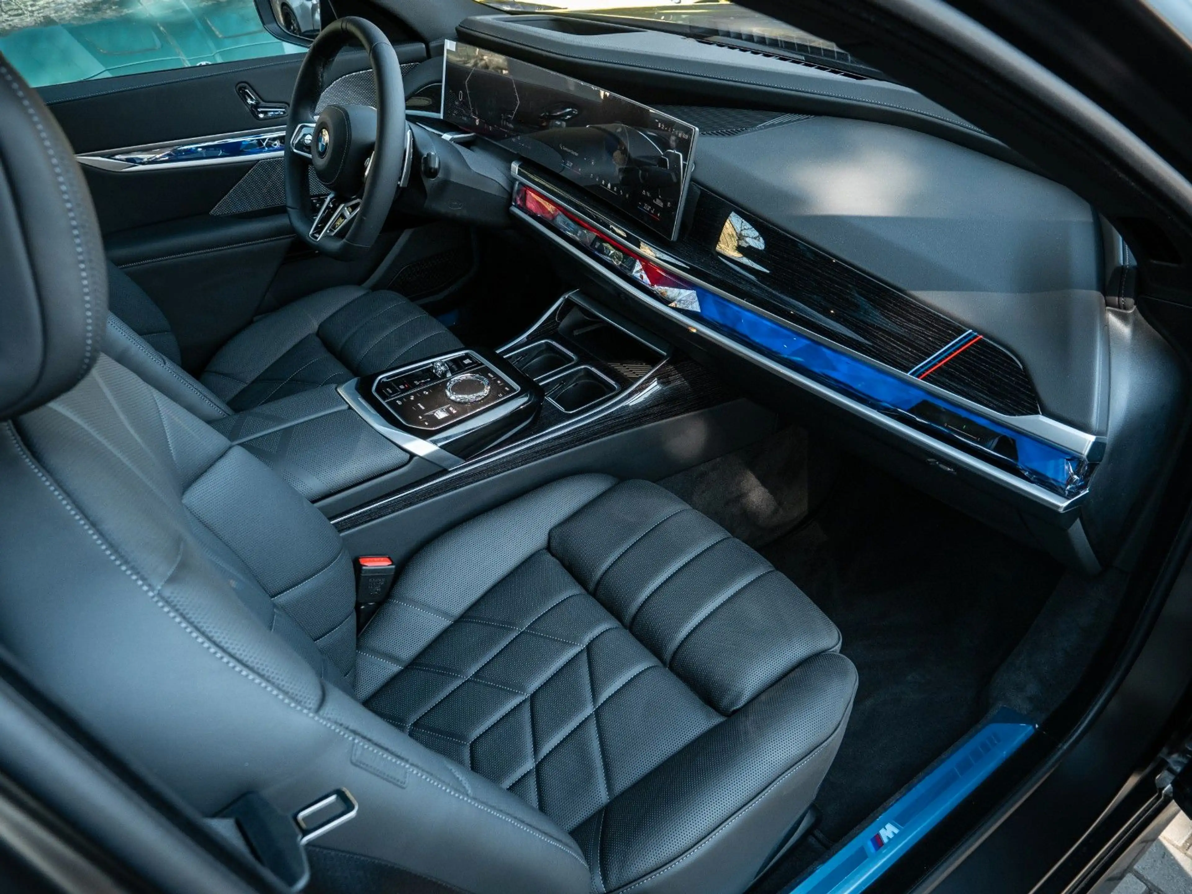 BMW 740 d M SPORT MASSAGE.DR.ASS.PRO.INDIVI.B&W.5/100 — photo 13