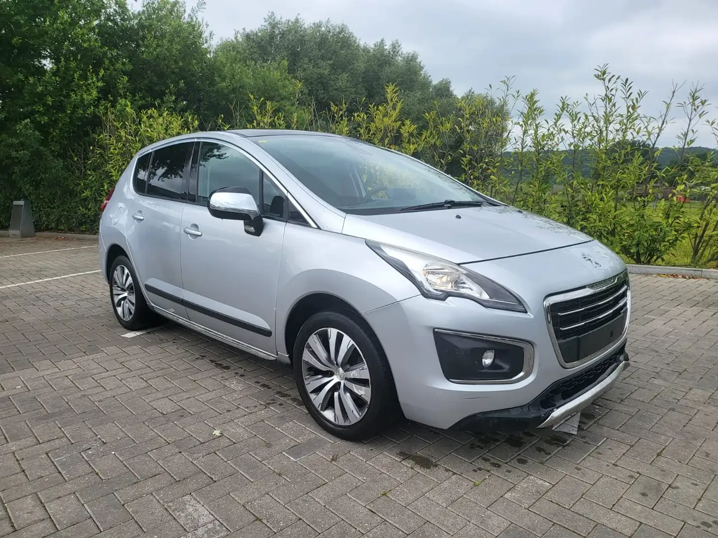 Peugeot 3008 1.6 BlueHDi GPS🌍EURO6b✅AIRCO❄️BLUETOOTH Grijs - 1