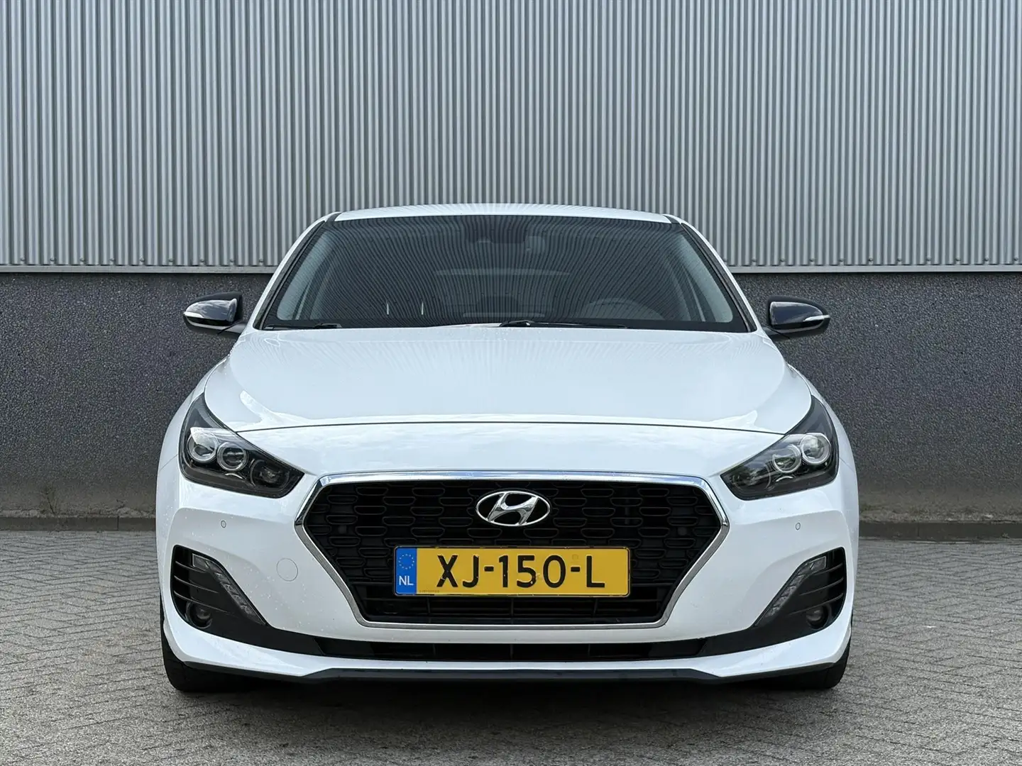 Hyundai i30 Fastback 1.4 T-GDi 140pk 7-DCT Premium | Automaat Bianco - 2