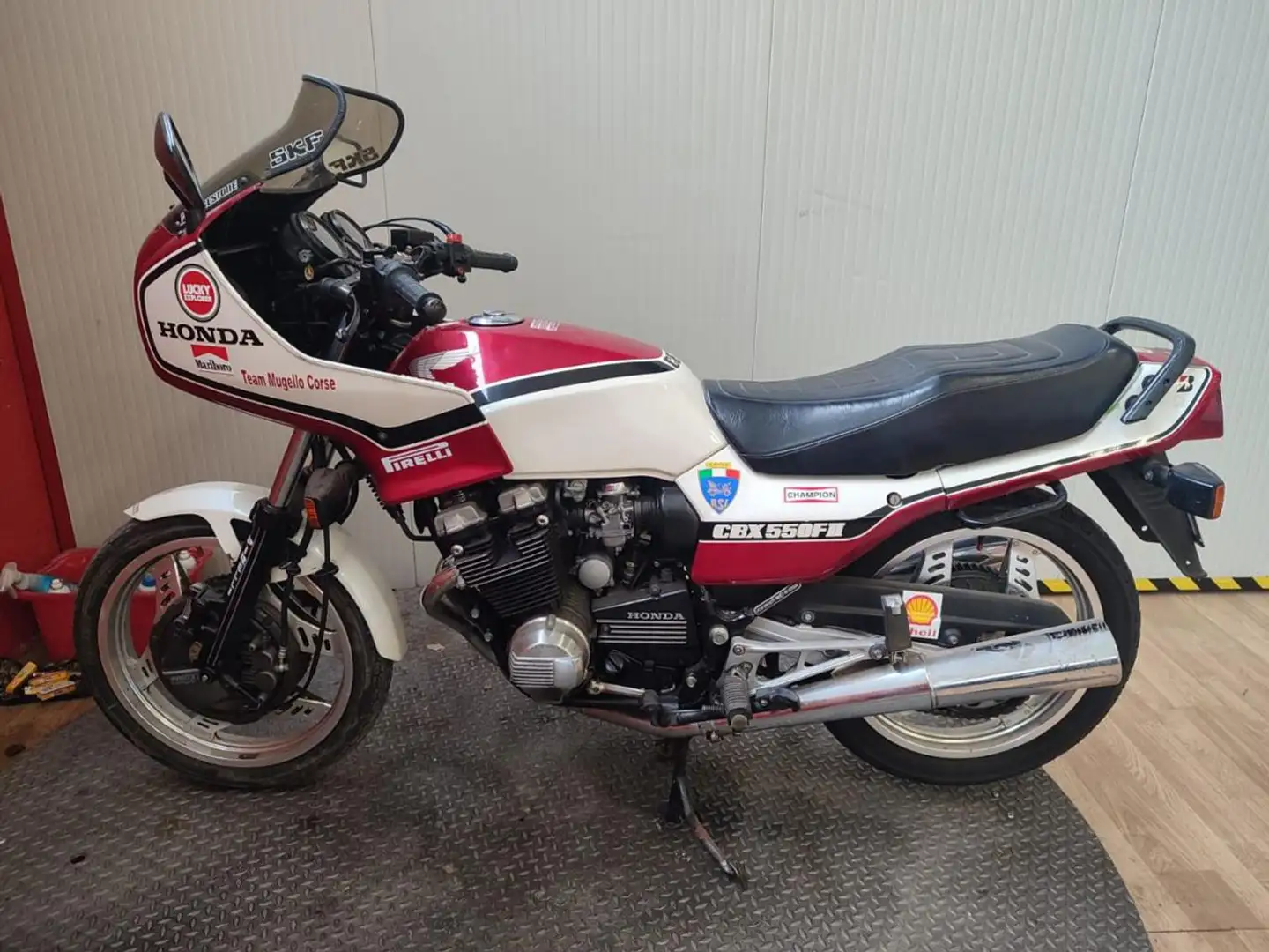 Honda CBX 550 F2 Export (solo esportazione) Rot - 2