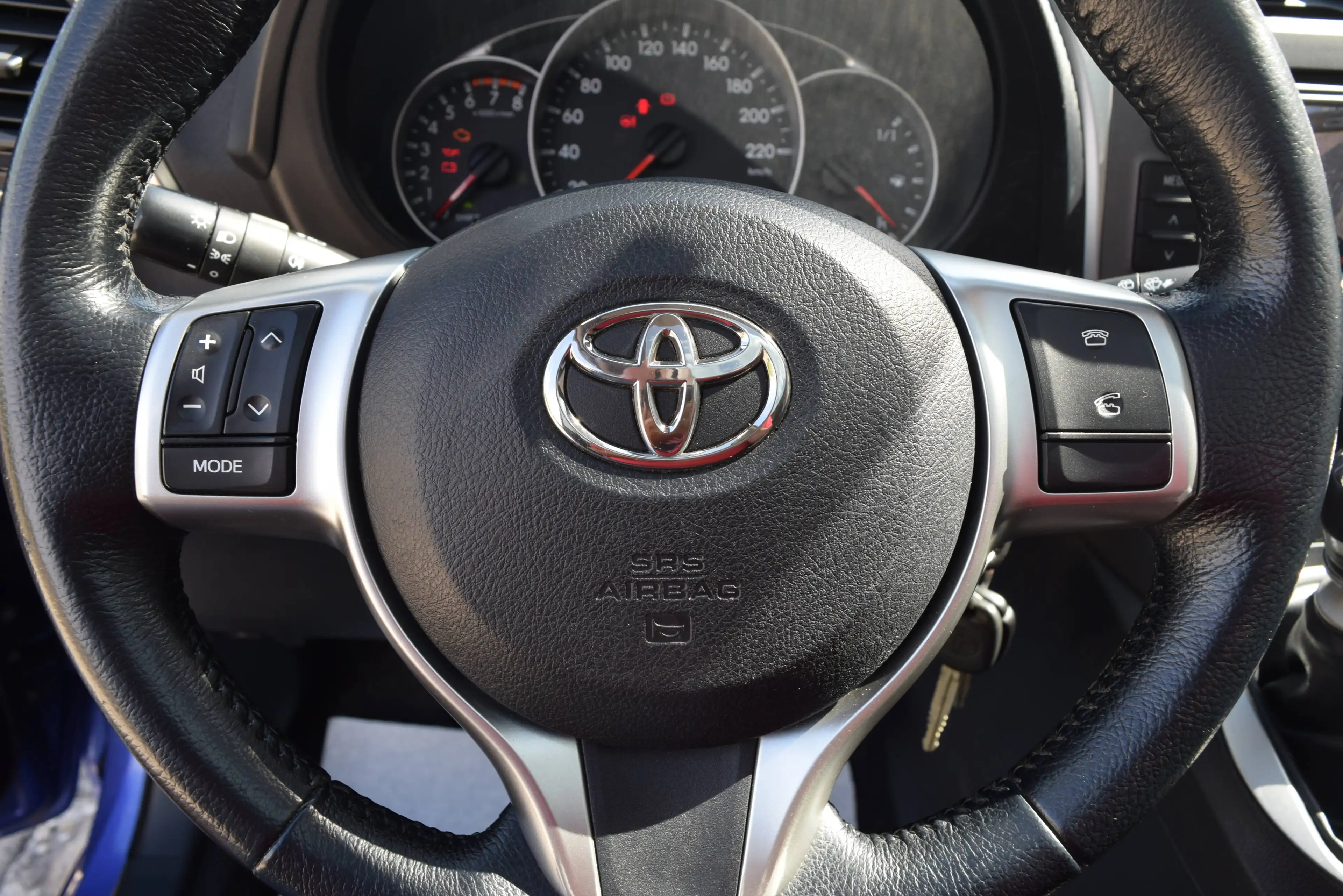 Toyota Verso-S 1.33 VVT-i - GARANTIE 12 MOIS - 154,47€/mois* - AIRCO - TOIT PANO — photo 12
