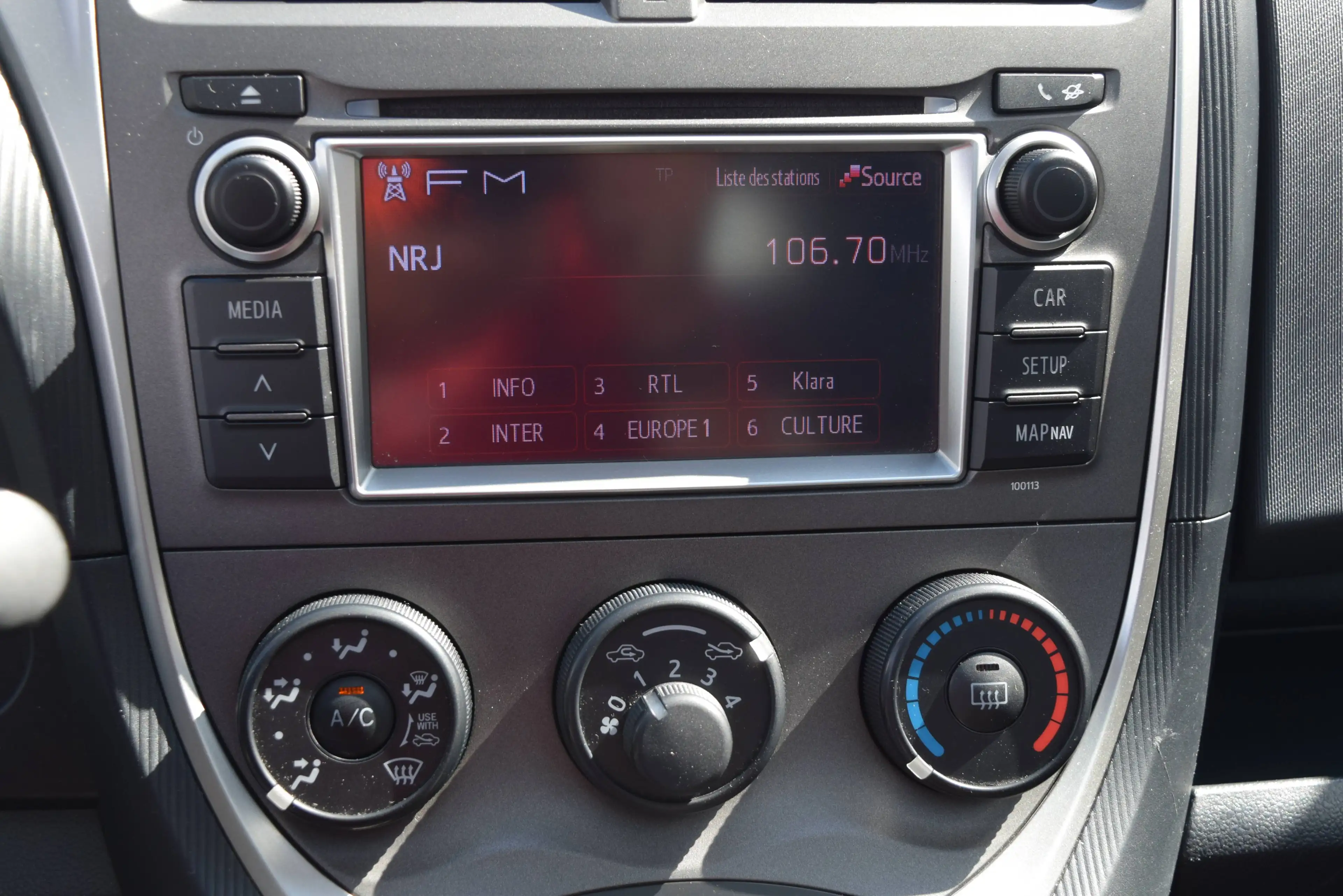 Toyota Verso-S 1.33 VVT-i - GARANTIE 12 MOIS - 154,47€/mois* - AIRCO - TOIT PANO — photo 14