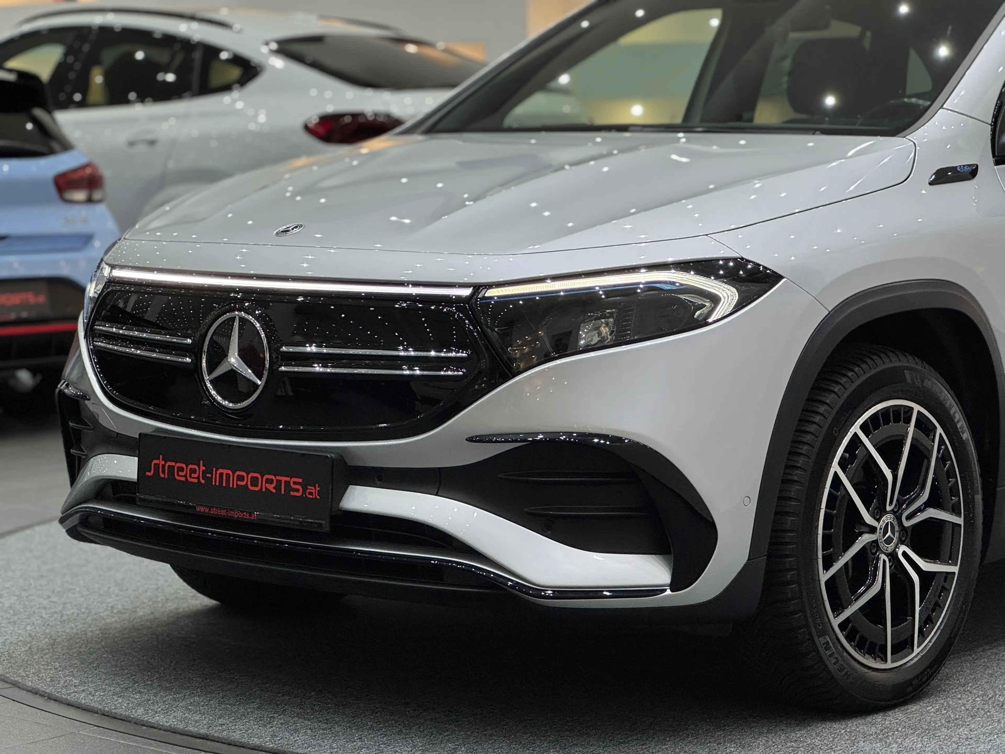Mercedes-Benz EQA 300 EQA 300 4Matic *AMG-Line* Night-Paket * AHK * — photo 7