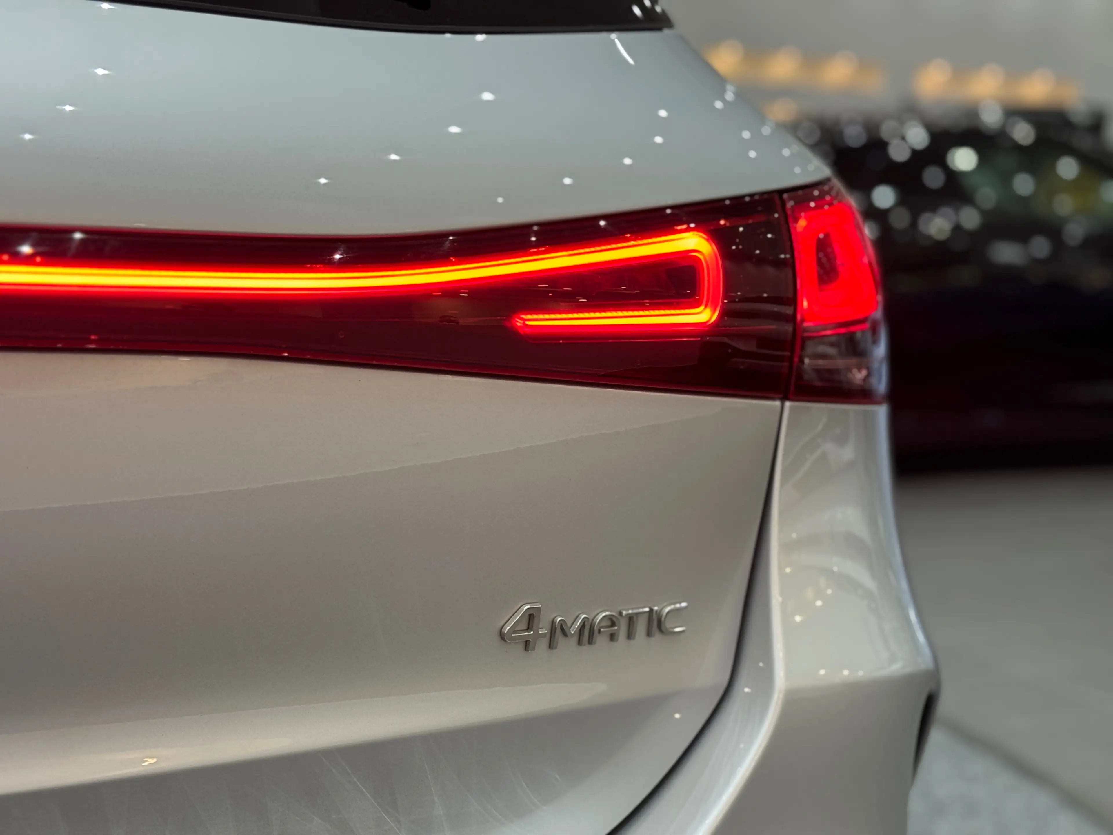 Mercedes-Benz EQA 300 EQA 300 4Matic *AMG-Line* Night-Paket * AHK * — photo 13