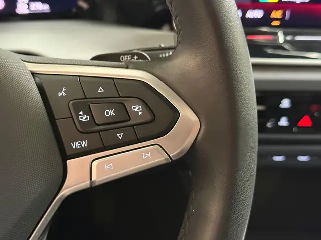 Volkswagen Golf view 29