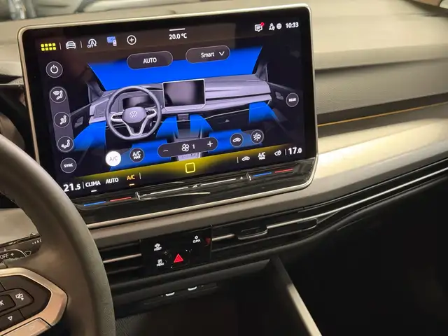 Volkswagen Golf view 17