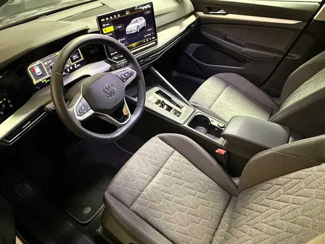 Volkswagen Golf view 14