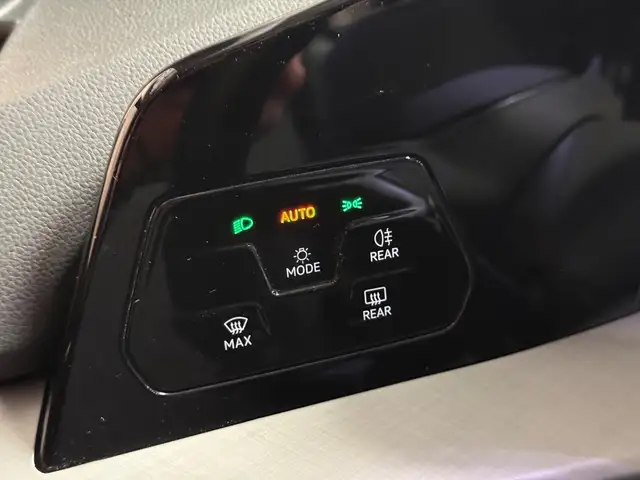 Volkswagen Golf view 16