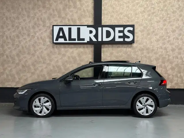 Volkswagen Golf view 6