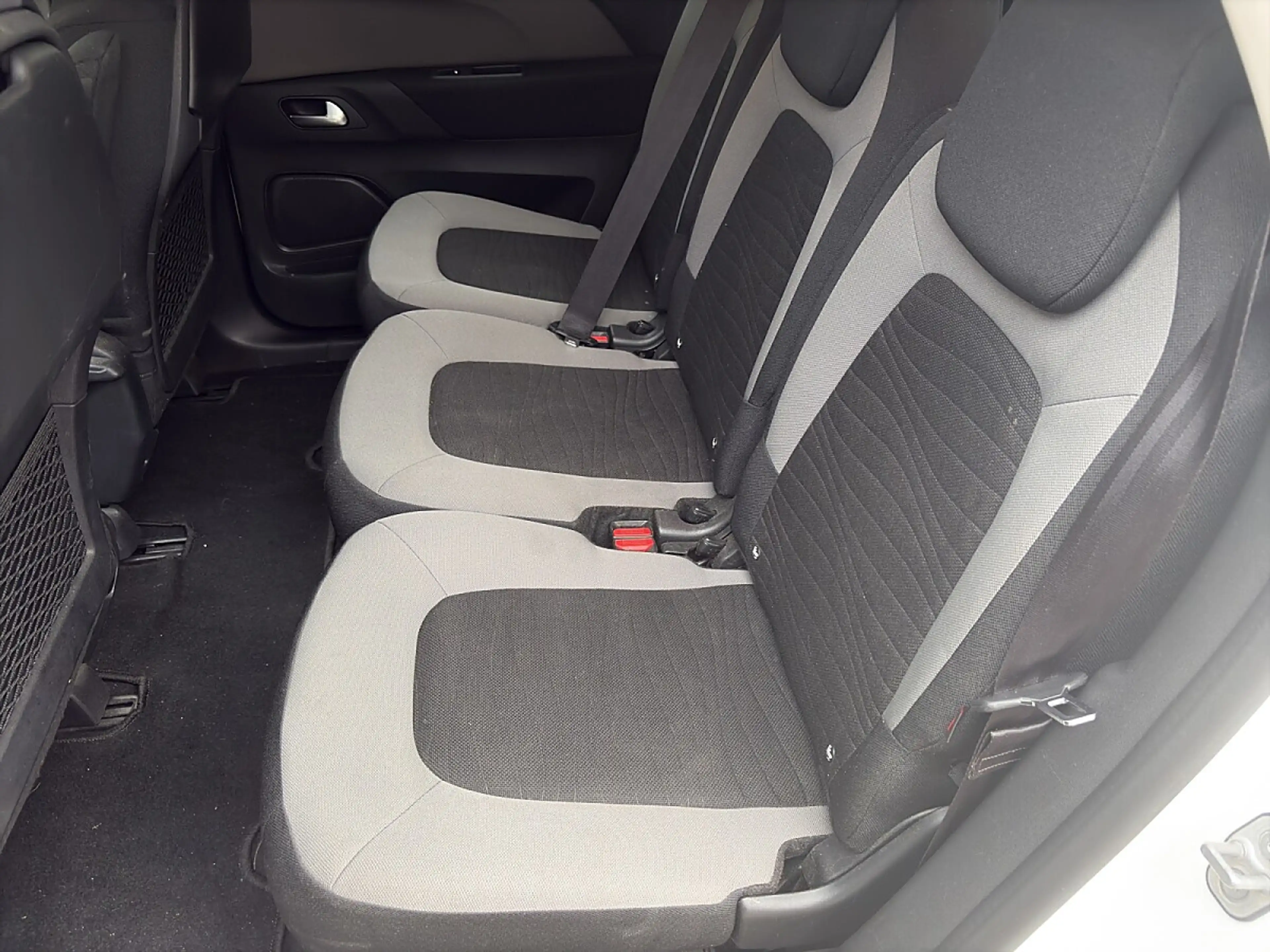 Citroen C4 Picasso 1.2 PureTech 130 Seduction — photo 10
